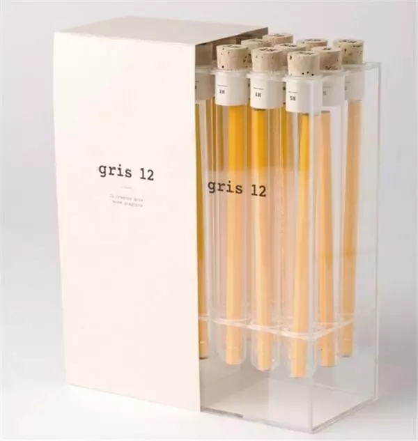 看著像試管，其實(shí)是鉛筆的包裝